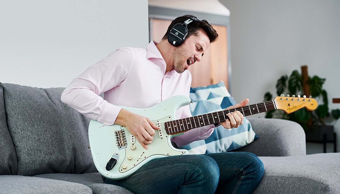 inspiring_amp_in_room_tone_hero inspiring_amp_in_room_tone_hero