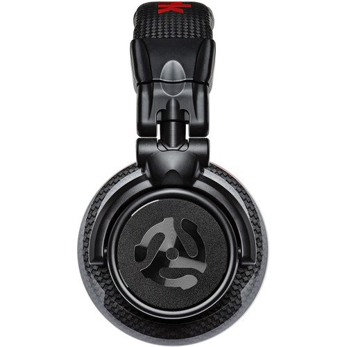 numark-red-wave-carbon-high-quality-full-range-headphones-2 numark-red-wave-carbon-high-quality-full-range-headphones-2