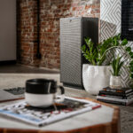 Klipsch_ForteIV_1069161_BlackAsh_lifestyle_1