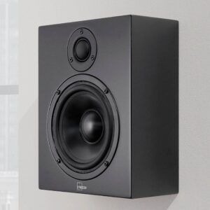 AVStore-Lyngdorf-MH-2-Lifestyle