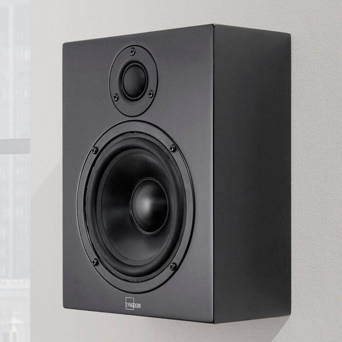 AVStore-Lyngdorf-MH-2-Lifestyle